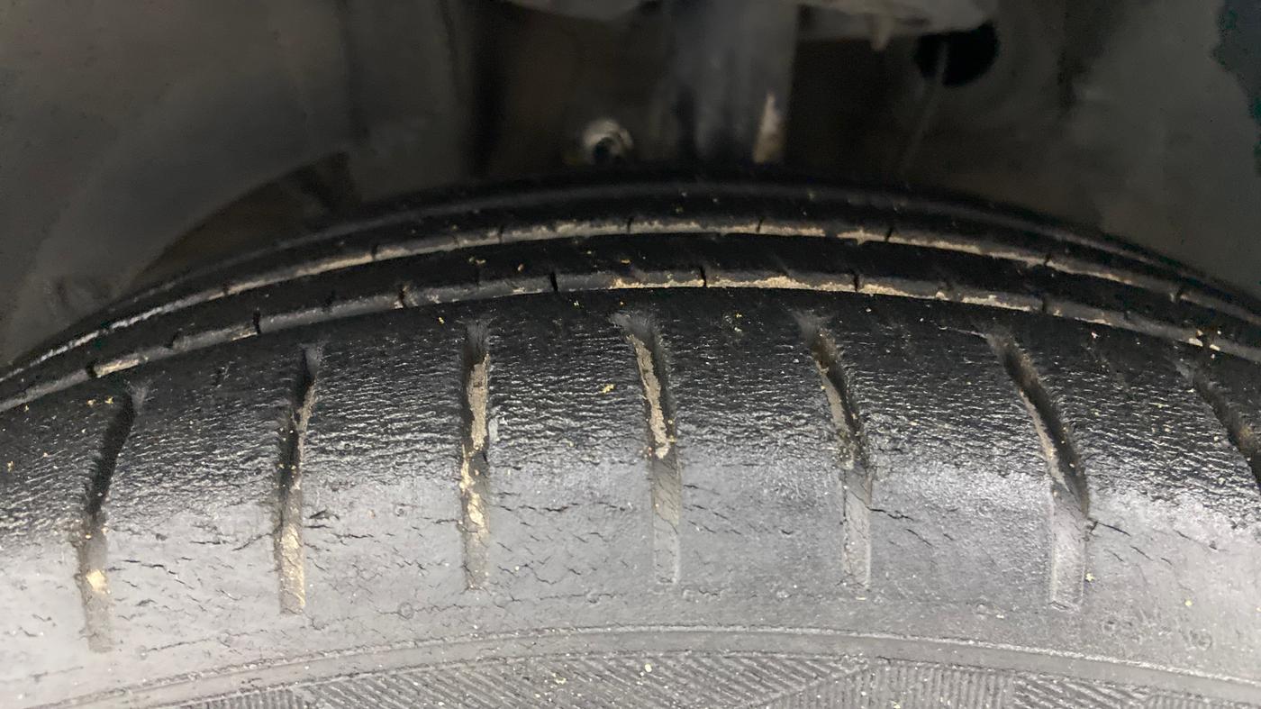 2018 Maruti Baleno ALPHA CVT PETROL 1.2, Petrol, Automatic, 54,210 km, Left Front Tyre Tread