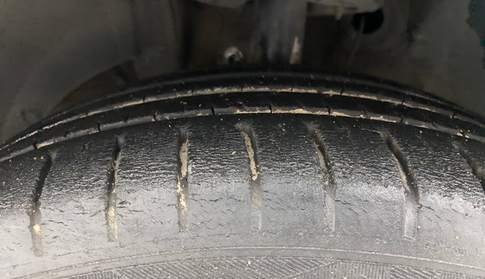 2018 Maruti Baleno ALPHA CVT PETROL 1.2, Petrol, Automatic, 54,210 km, Left Front Tyre Tread