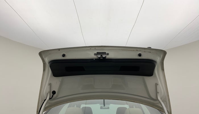 2014 Skoda Rapid 1.6 MPI MT ACTIVE, Petrol, Manual, 46,955 km, Boot Door Open