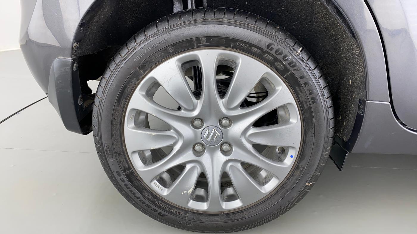 2017 Maruti Baleno ZETA 1.2 K12 AMT, Petrol, Automatic, Right Rear Wheel
