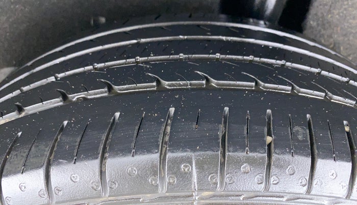 2017 Maruti Baleno ZETA 1.2 K12 AMT, Petrol, Automatic, Left Rear Tyre Tread