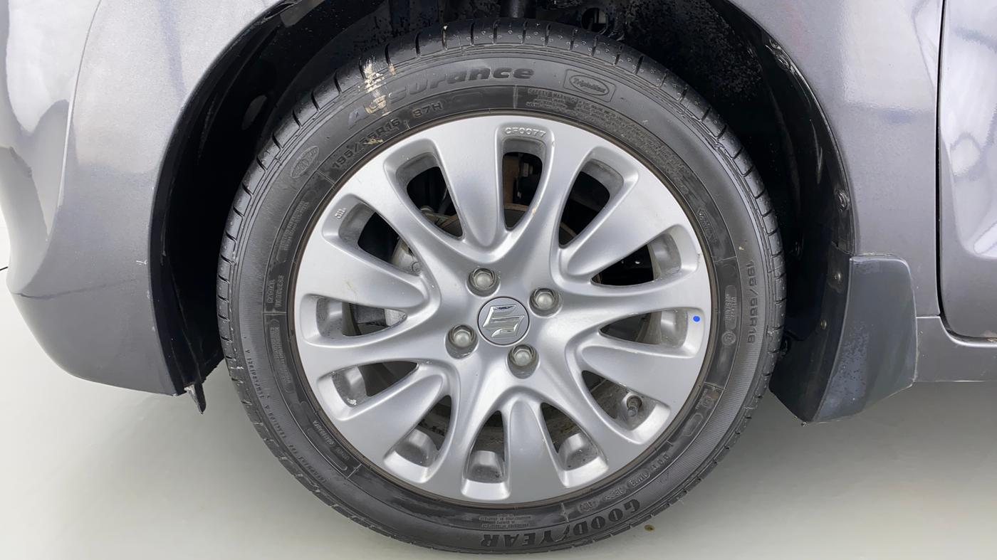 2017 Maruti Baleno ZETA 1.2 K12 AMT, Petrol, Automatic, Left Front Wheel
