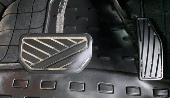 2017 Maruti Baleno ZETA 1.2 K12 AMT, Petrol, Automatic, Pedals