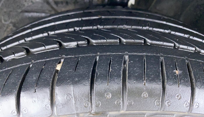 2017 Maruti Baleno ZETA 1.2 K12 AMT, Petrol, Automatic, Left Front Tyre Tread