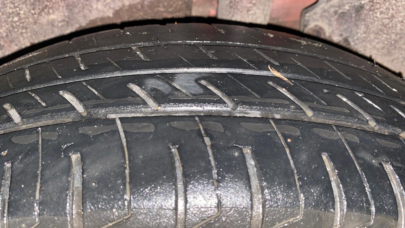 2019 Maruti Dzire VXI, Petrol, Manual, 63,555 km, Left Rear Tyre Tread