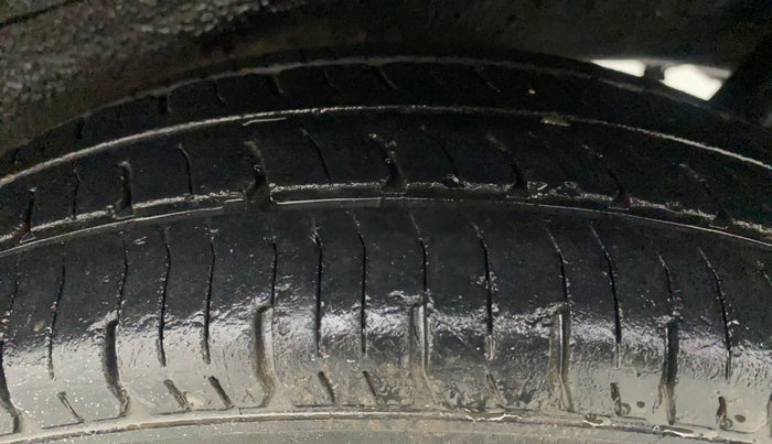 2018 Maruti Wagon R 1.0 LXI CNG, CNG, Manual, 66,027 km, Left Rear Tyre Tread