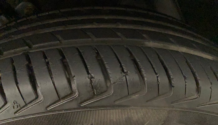 2020 Maruti New Wagon-R LXI CNG 1.0, CNG, Manual, 12,950 km, Left Front Tyre Tread