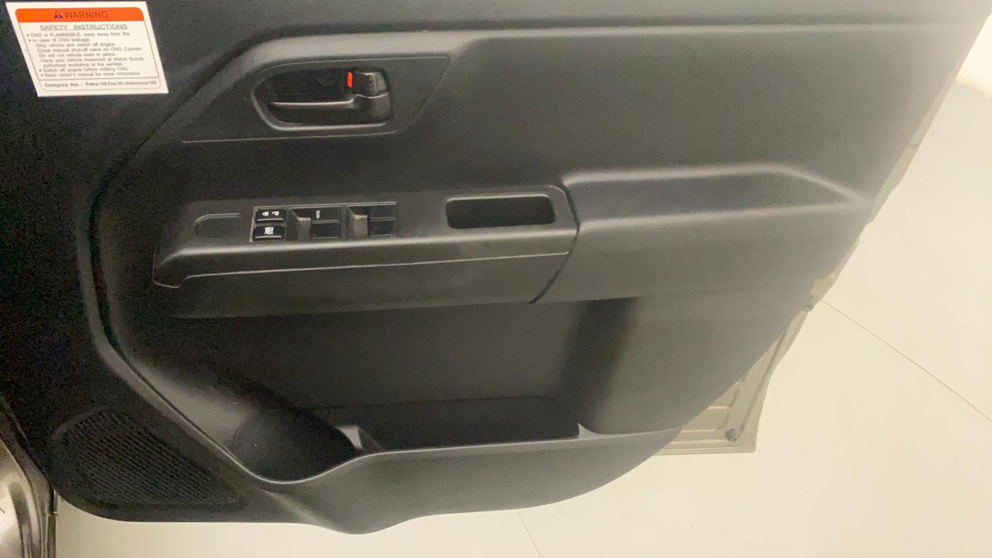 2020 Maruti New Wagon-R LXI CNG 1.0, CNG, Manual, 12,950 km, Driver Side Door Panels Control