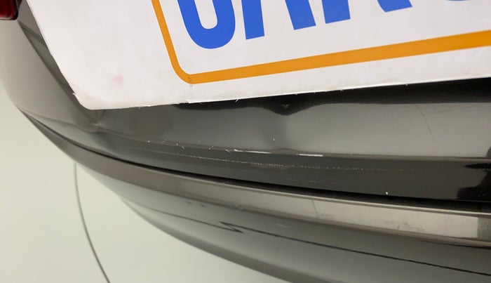 2015 Honda City 1.5L I-VTEC V MT, Petrol, Manual, 1,02,288 km, Dicky (Boot door) - Slightly dented