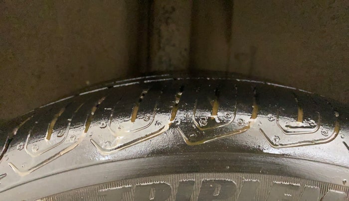 2023 MG ASTOR SHARP 1.5 CVT, Petrol, Automatic, 35,136 km, Right Rear Tyre Tread