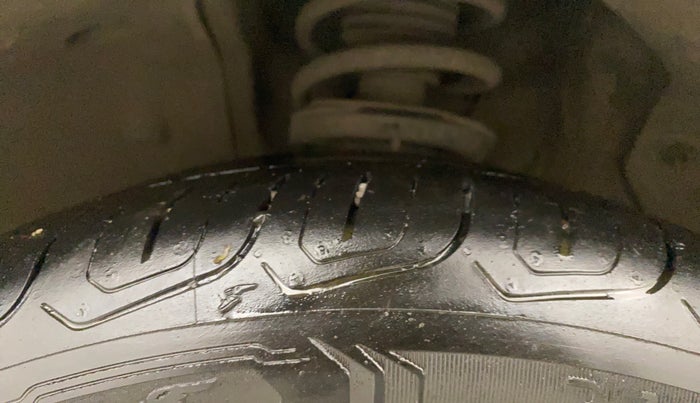 2023 MG ASTOR SHARP 1.5 CVT, Petrol, Automatic, 35,136 km, Left Front Tyre Tread