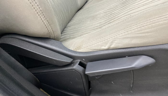 2014 Ford Ecosport TITANIUM 1.5L PETROL AT, Petrol, Automatic, 74,197 km, Driver Side Adjustment Panel