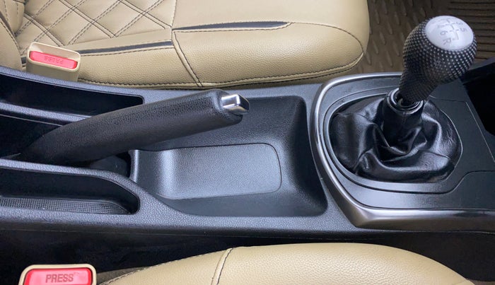 2014 Honda City SV MT DIESEL, Diesel, Manual, 62,269 km, Gear Lever
