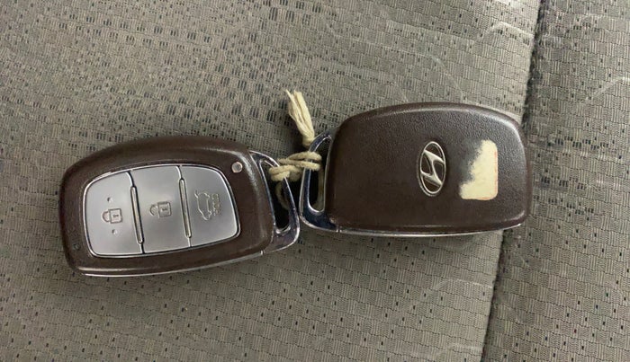 2019 Hyundai Creta SX AT 1.6 DIESEL, Diesel, Automatic, 1,12,217 km, Key Close Up