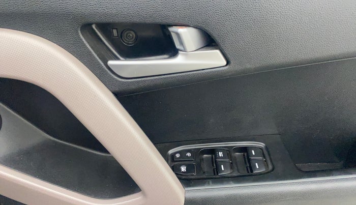 2019 Hyundai Creta SX AT 1.6 DIESEL, Diesel, Automatic, 1,12,217 km, Driver Side Door Panels Control