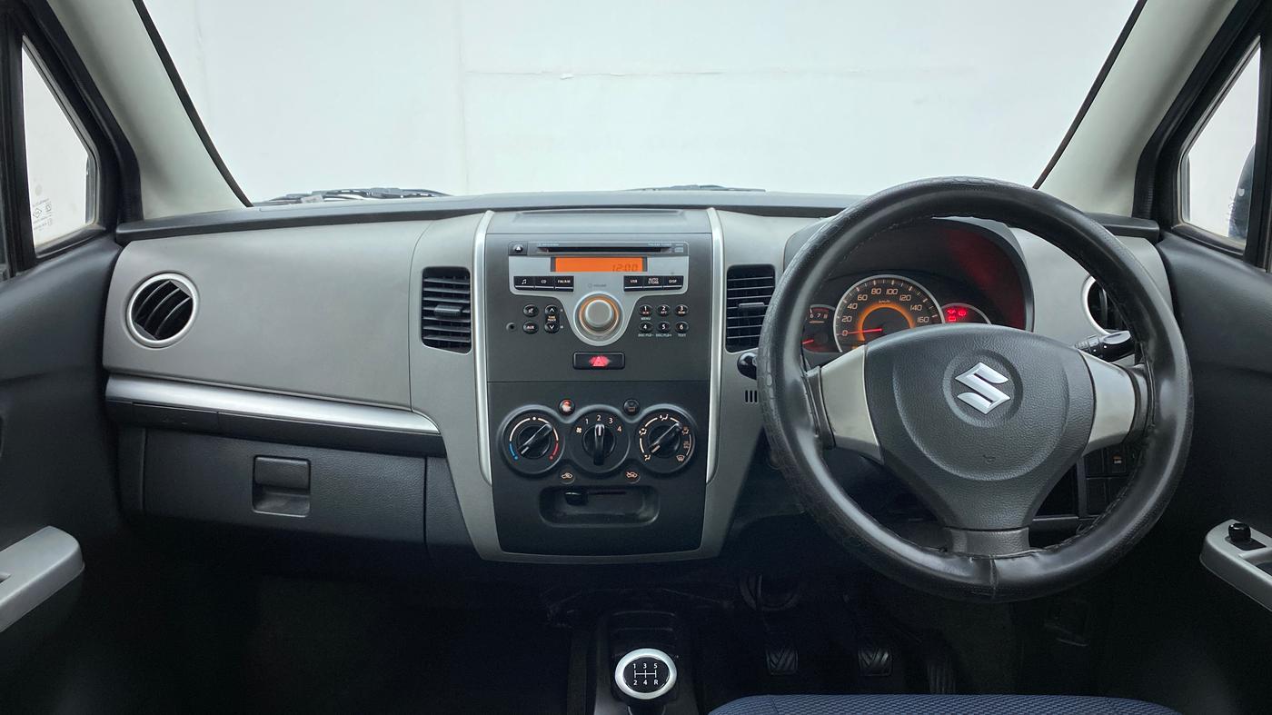 2011 Maruti Wagon R 1.0 VXI, Petrol, Manual, 83,001 km, Dashboard