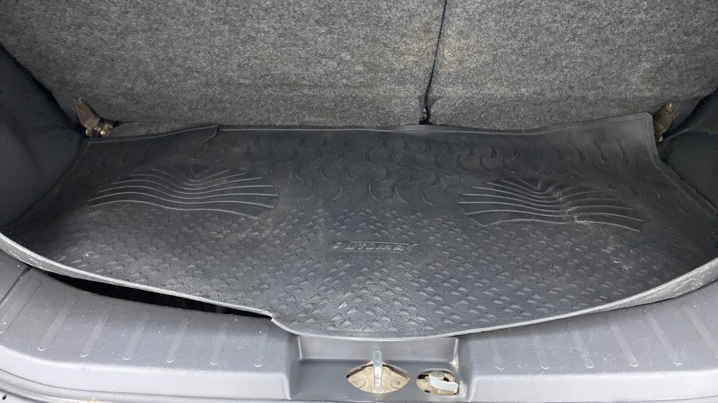 2011 Maruti Wagon R 1.0 VXI, Petrol, Manual, 83,001 km, Boot Inside