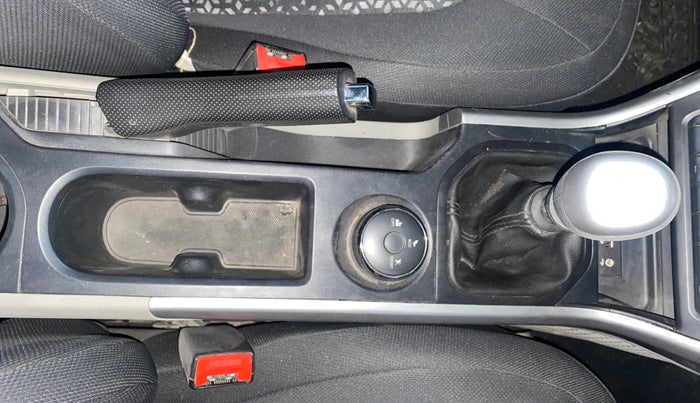 2018 Tata NEXON XM PETROL, Petrol, Manual, 42,617 km, Gear Lever