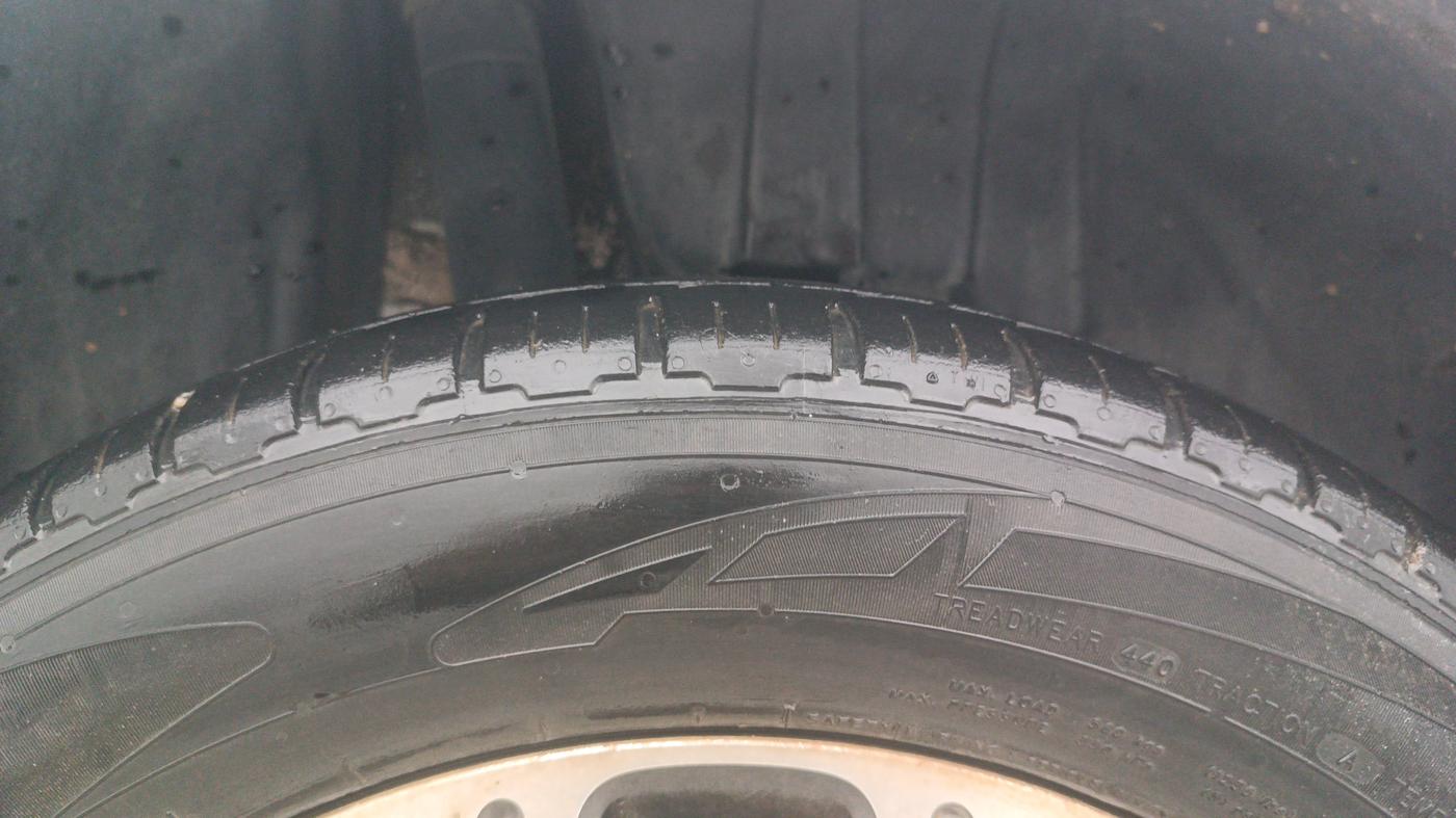2019 Maruti Swift ZDI PLUS, Diesel, Manual, 91,172 km, Right Rear Tyre Tread