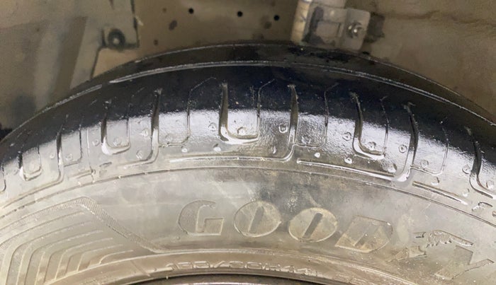 2017 Maruti Dzire VXI, Petrol, Manual, 91,710 km, Left Front Tyre Tread