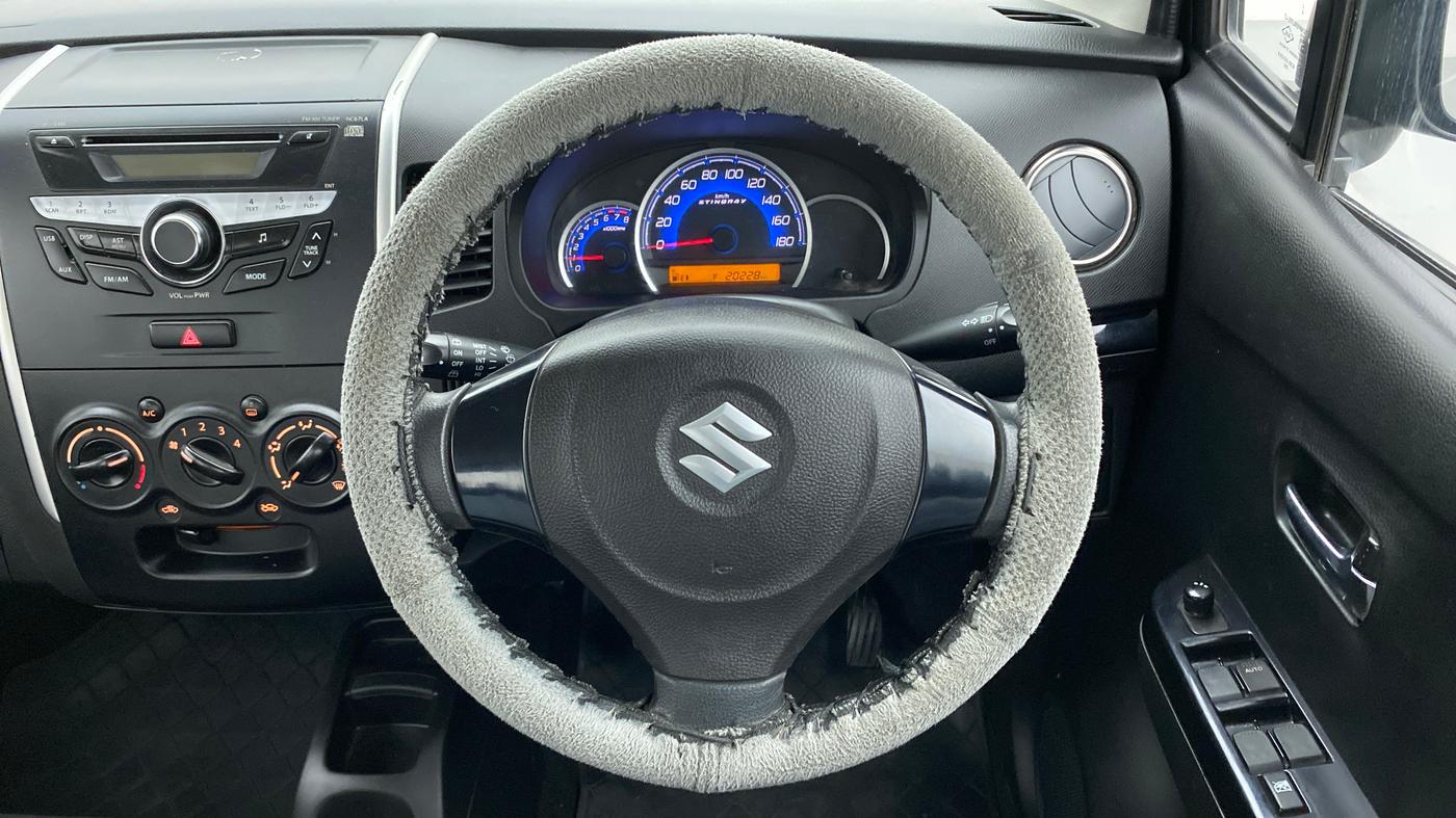 2014 Maruti Wagon R Stingray VXI, Petrol, Manual, 20,228 km, Steering Wheel Close Up