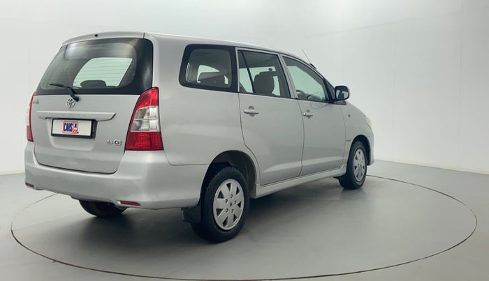 2012 Toyota Innova 2.5 GX 8 STR BS IV, Diesel, Manual, 1,06,630 km, Right Back Diagonal (45- Degree) View