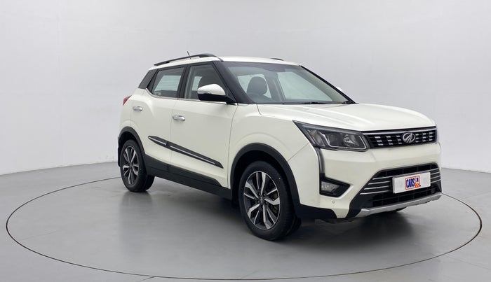 2021 Mahindra XUV300 W8(O), Diesel, Manual, 68,093 km, Right Front Diagonal