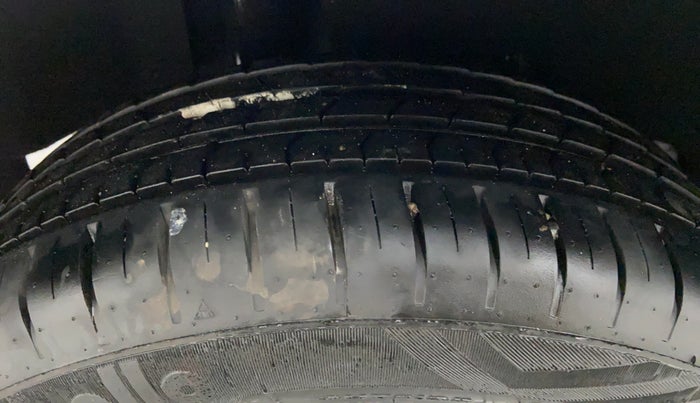 2021 Toyota Glanza V CVT, Petrol, Automatic, 4,768 km, Right Rear Tyre Tread
