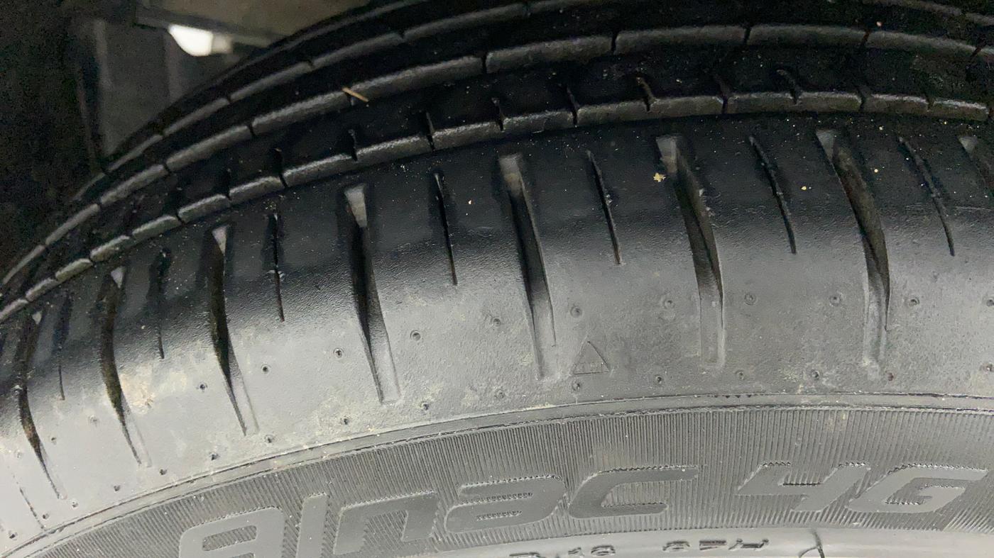 2021 Toyota Glanza V CVT, Petrol, Automatic, 4,768 km, Left Front Tyre Tread