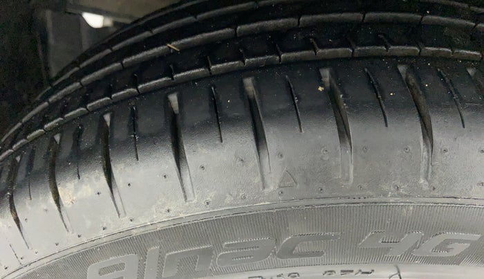 2021 Toyota Glanza V CVT, Petrol, Automatic, 4,768 km, Left Front Tyre Tread