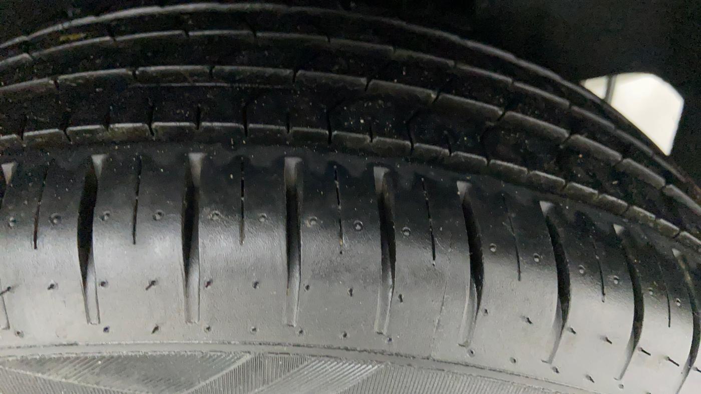 2021 Toyota Glanza V CVT, Petrol, Automatic, 4,768 km, Left Rear Tyre Tread