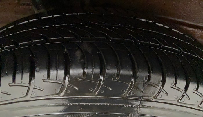 2021 Maruti New Wagon-R ZXI 1.2, Petrol, Manual, 10,663 km, Right Front Tyre Tread