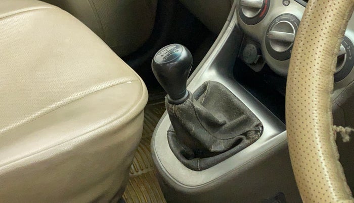 2011 Hyundai i10 SPORTZ 1.2, Petrol, Manual, 68,179 km, Gear lever - Boot cover slightly torn