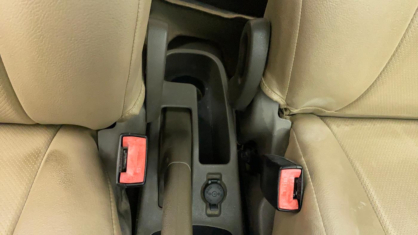 2011 Hyundai i10 SPORTZ 1.2, Petrol, Manual, 68,179 km, Driver Side Adjustment Panel