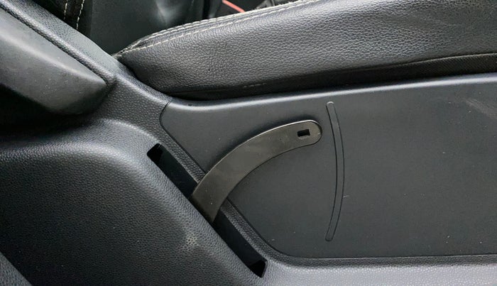 2018 Ford Ecosport TITANIUM + 1.5L PETROL AT, Petrol, Automatic, 42,096 km, Driver Side Adjustment Panel