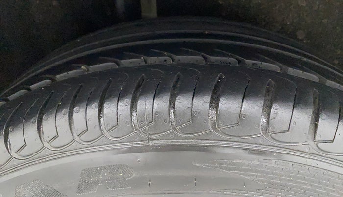 2018 Ford Ecosport TITANIUM + 1.5L PETROL AT, Petrol, Automatic, 42,096 km, Right Rear Tyre Tread