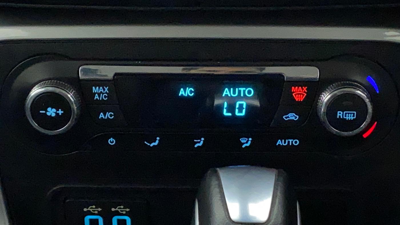 2018 Ford Ecosport TITANIUM + 1.5L PETROL AT, Petrol, Automatic, 42,096 km, Automatic Climate Control