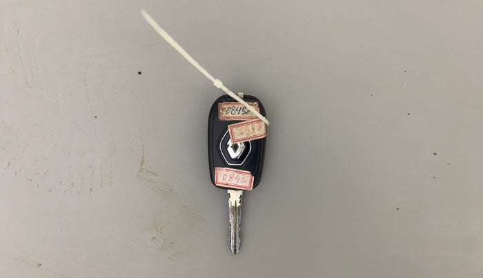 2020 Renault Duster RXZ 1.5 PETROL MT, Petrol, Manual, 57,835 km, Key Close Up