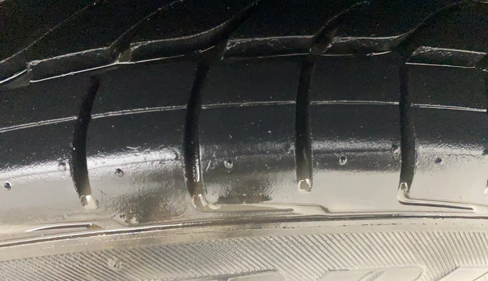 2020 Ford Ecosport TITANIUM 1.5L DIESEL, Diesel, Manual, 72,267 km, Left Rear Tyre Tread