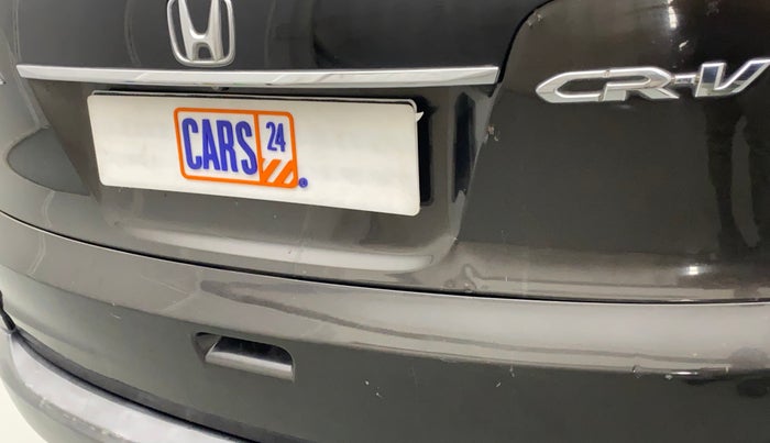 2015 Honda CRV 2.0L I-VTEC 2WD AT, Petrol, Automatic, 1,07,434 km, Dicky (Boot door) - Slightly dented
