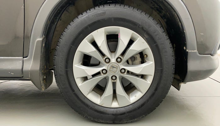 2015 Honda CRV 2.0L I-VTEC 2WD AT, Petrol, Automatic, 1,07,434 km, Right Front Wheel