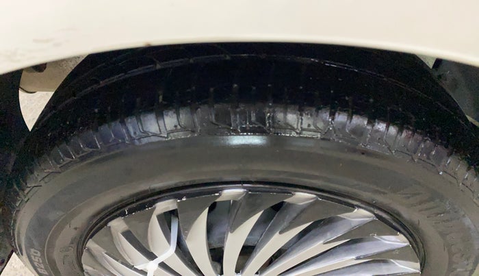 2015 Tata Zest XM 90PS DIESEL, Diesel, Manual, 32,782 km, Right Rear Tyre Tread