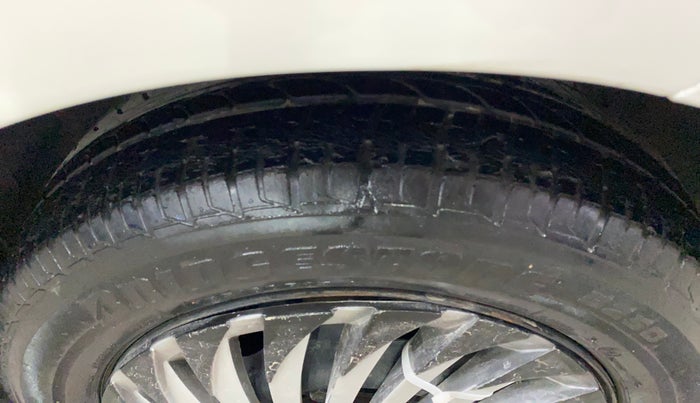 2015 Tata Zest XM 90PS DIESEL, Diesel, Manual, 32,782 km, Right Front Tyre Tread