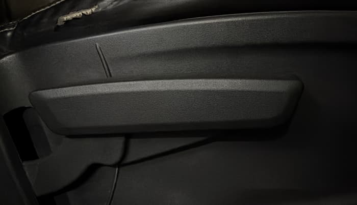 2021 Tata PUNCH CREATIVE  AMT, Petrol, Automatic, 74,710 km, Driver Side Adjustment Panel