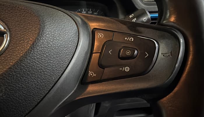 2021 Tata PUNCH CREATIVE  AMT, Petrol, Automatic, 74,710 km, Adaptive Cruise Control