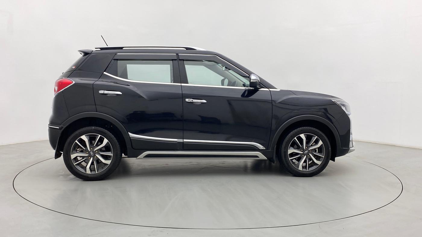 2019 Mahindra XUV300 1.2 W8 OPT, Petrol, Manual, 13,538 km, Right Side View