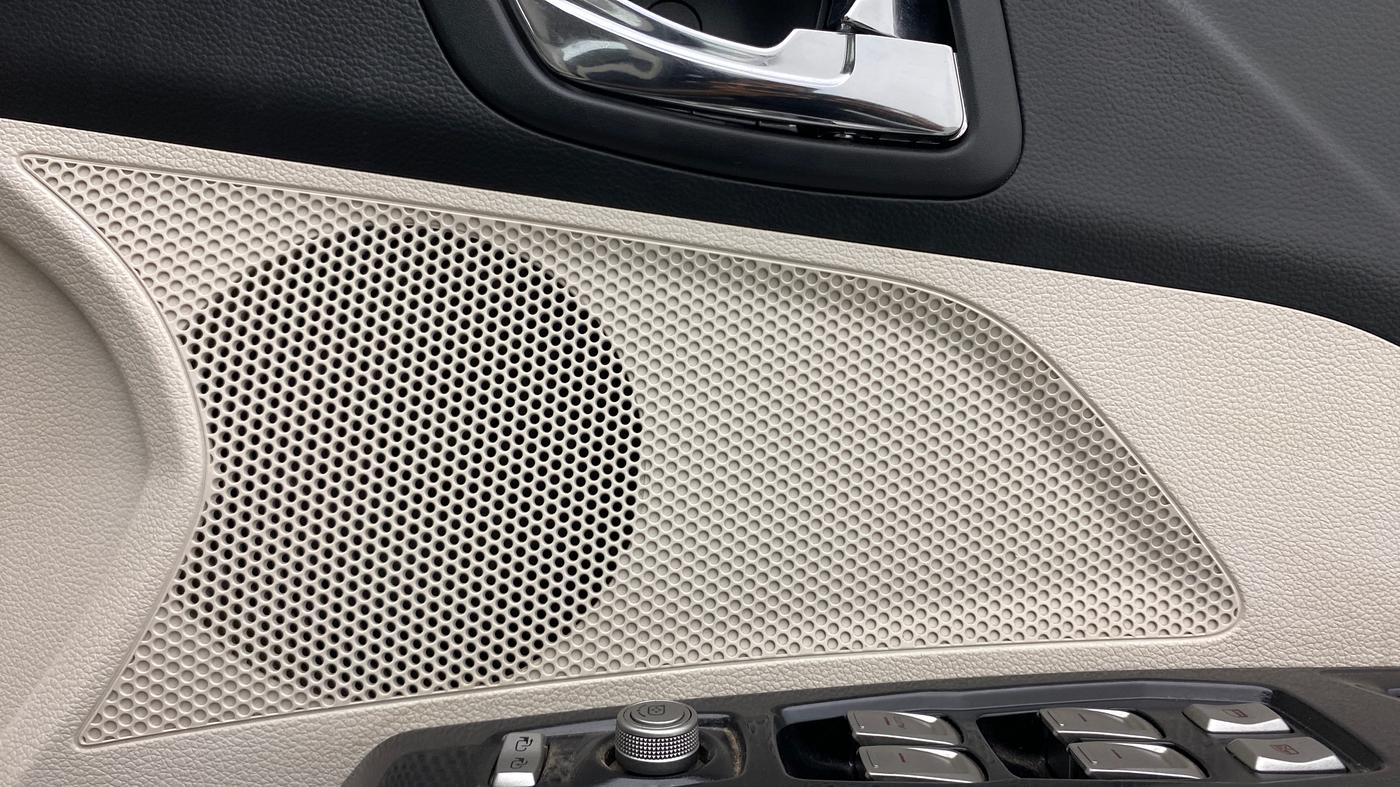 2019 Mahindra XUV300 1.2 W8 OPT, Petrol, Manual, 13,538 km, Speaker
