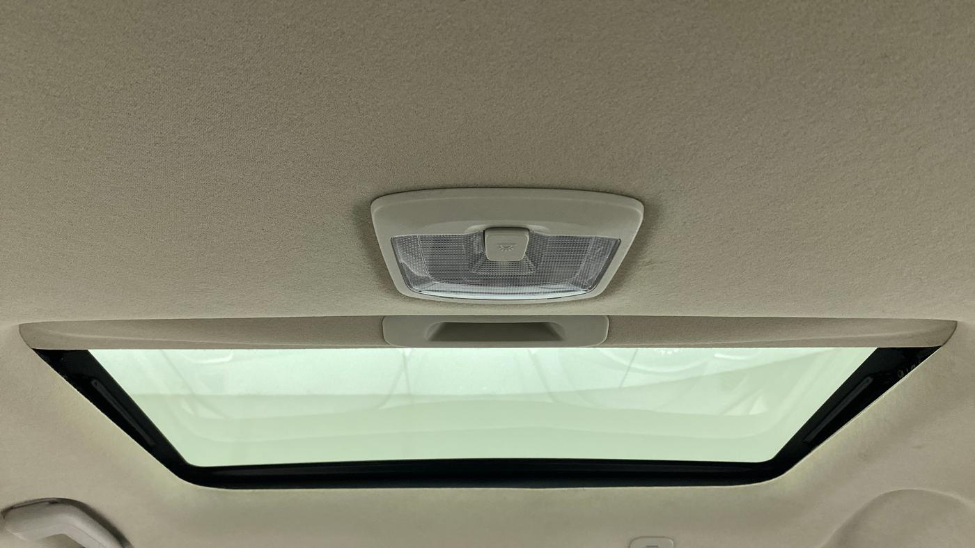 2019 Mahindra XUV300 1.2 W8 OPT, Petrol, Manual, 13,538 km, Moonroof/ Sunroof