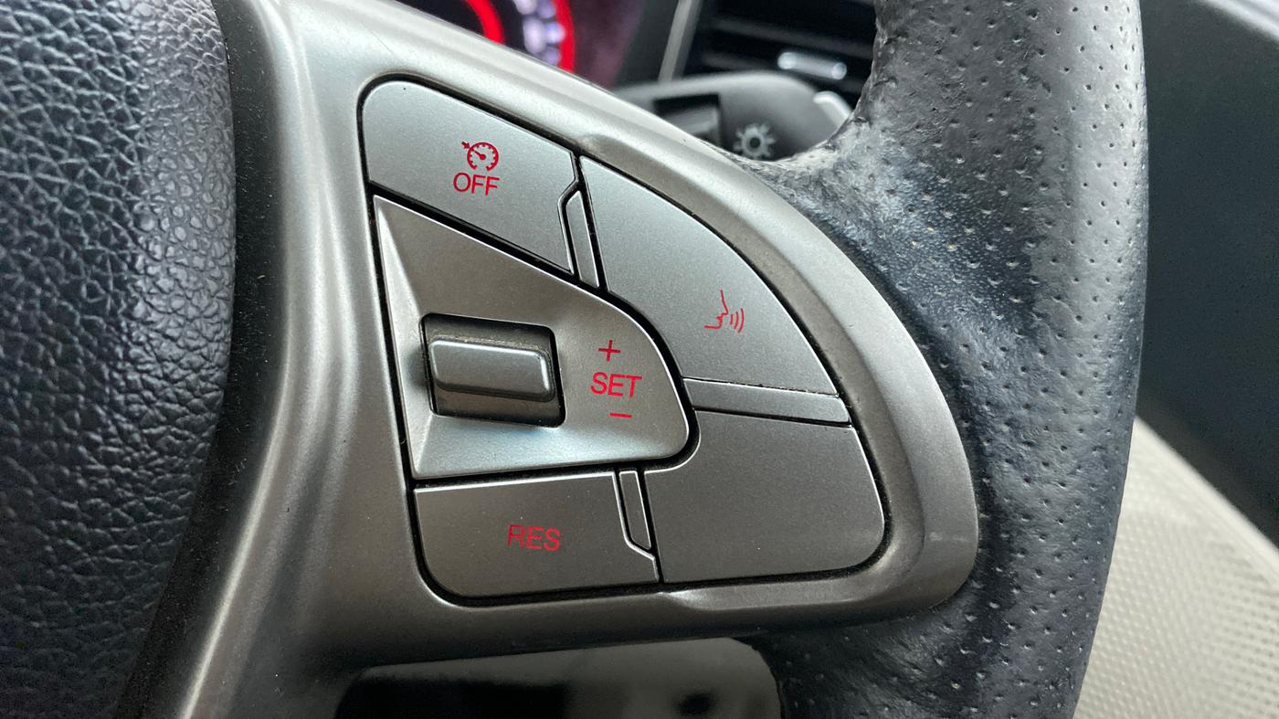 2019 Mahindra XUV300 1.2 W8 OPT, Petrol, Manual, 13,538 km, Adaptive Cruise Control