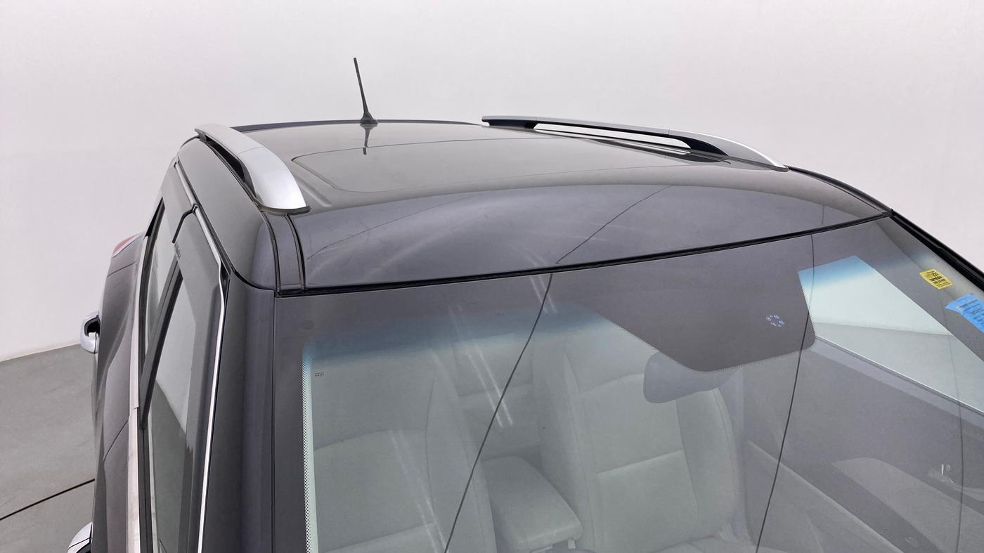 2019 Mahindra XUV300 1.2 W8 OPT, Petrol, Manual, 13,538 km, Roof